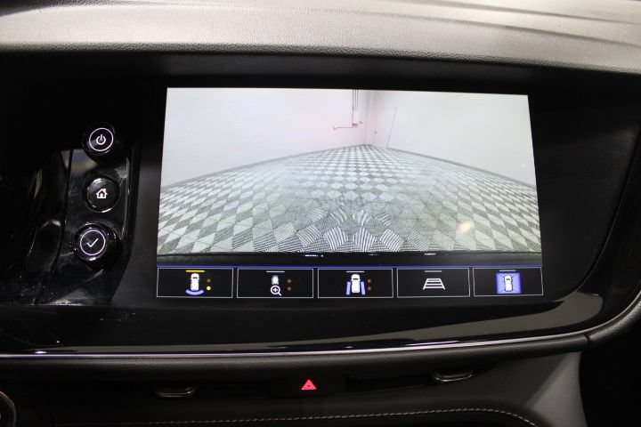 Used 2023 Buick Envision Avenir AWD/4WD image 5