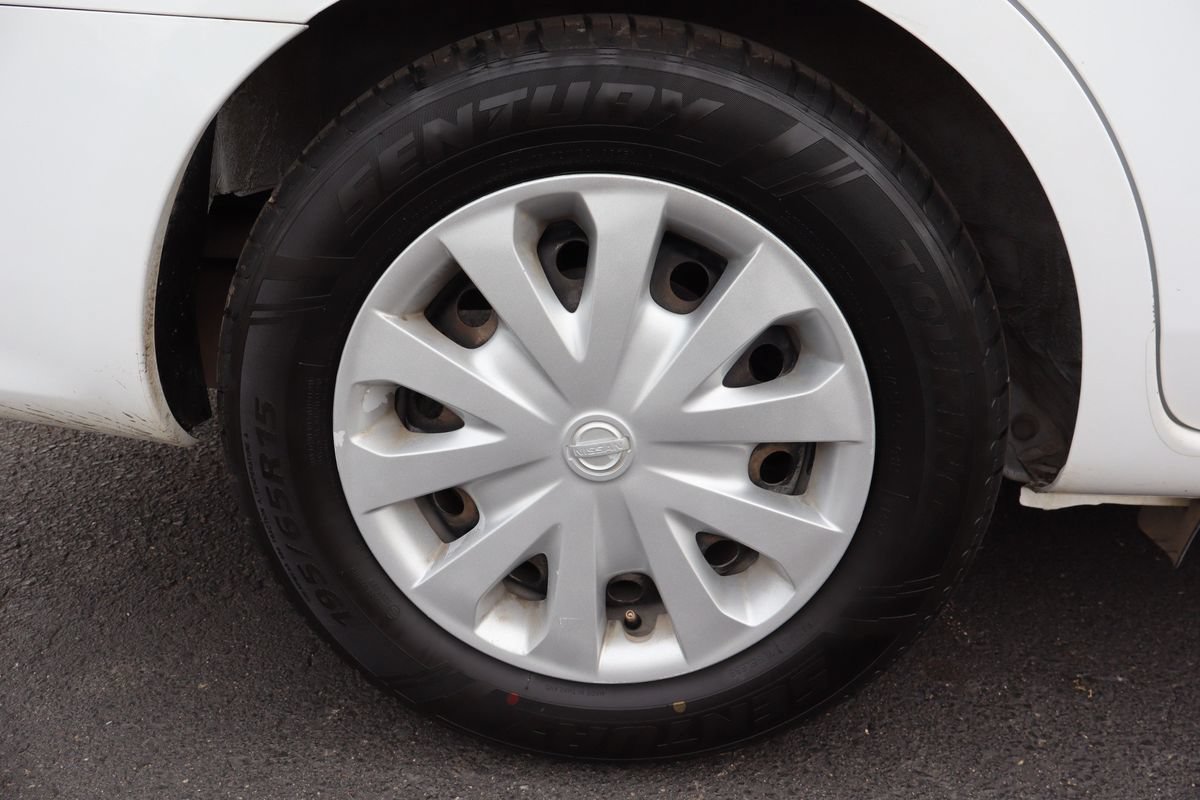 Used 2019 Nissan Versa SV FWD image 43