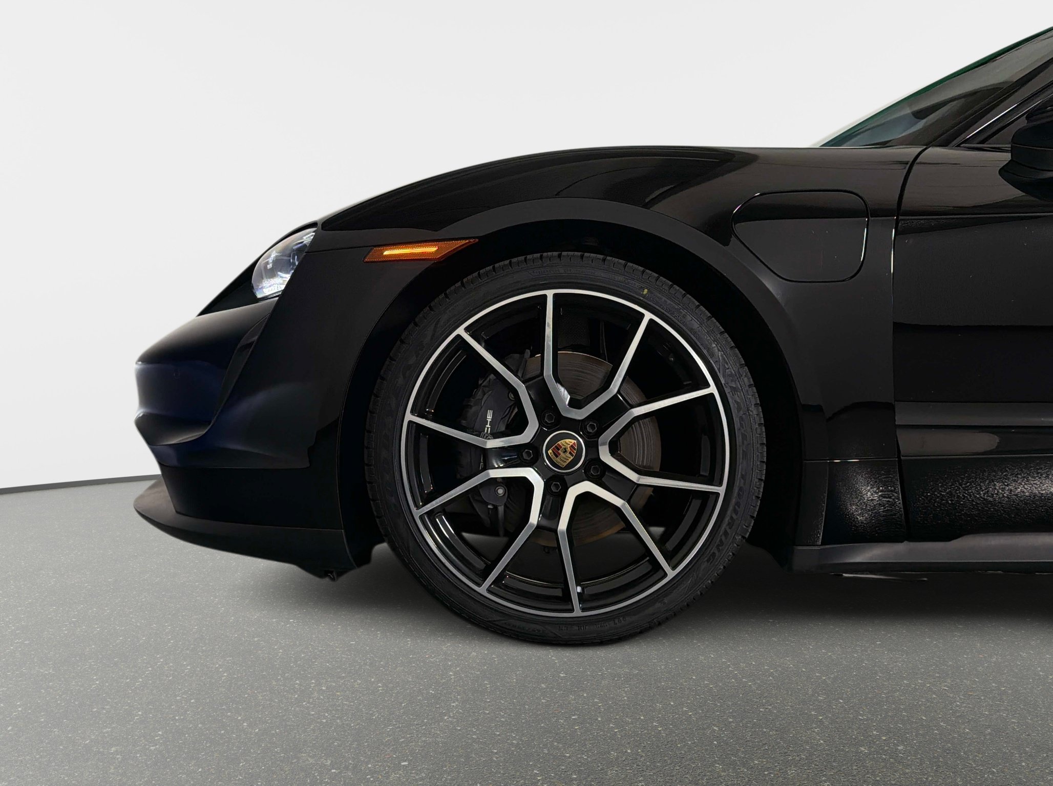 Used 2024 Porsche Taycan w/ Premium Package RWD image 10