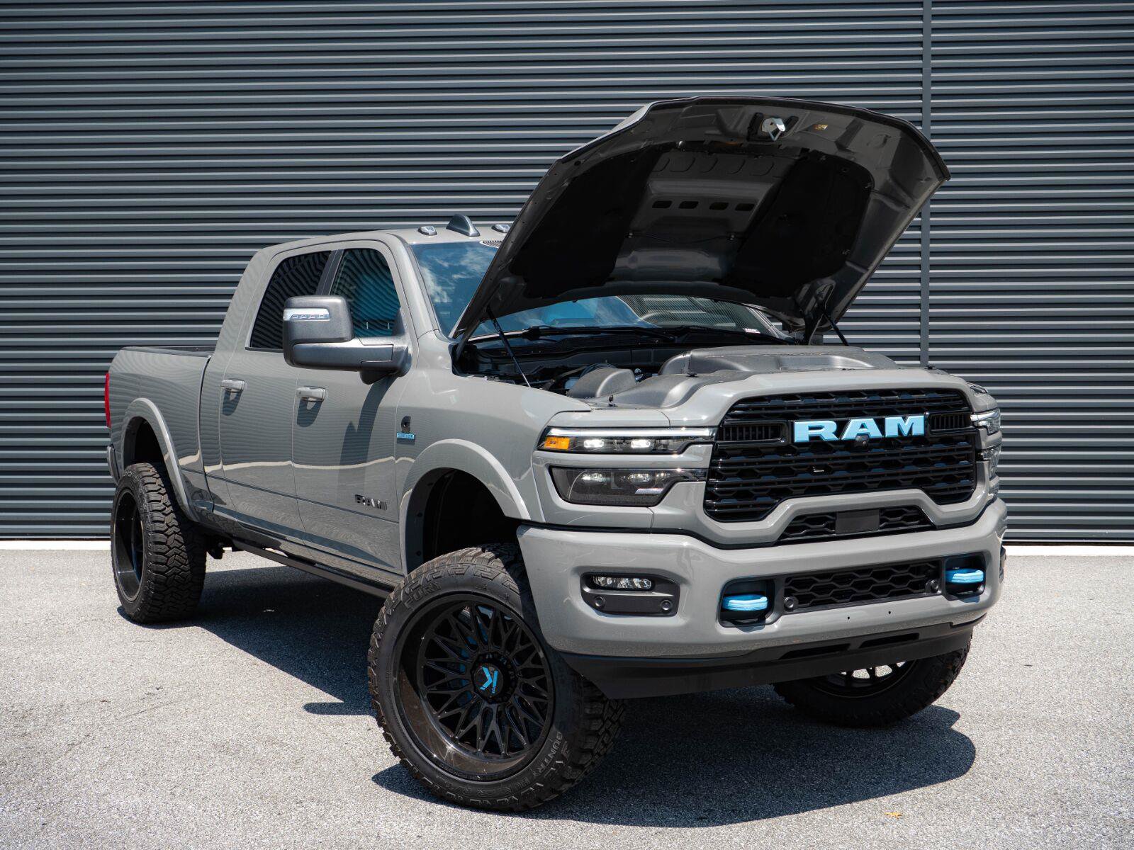 Used 2026 RAM 2500 Limited AWD/4WD image 31