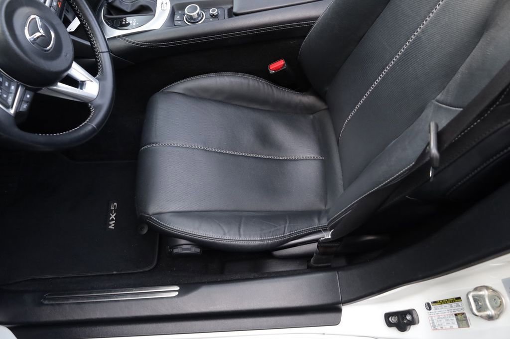 Used 2024 MAZDA MX-5 Miata RF Grand Touring RWD image 23