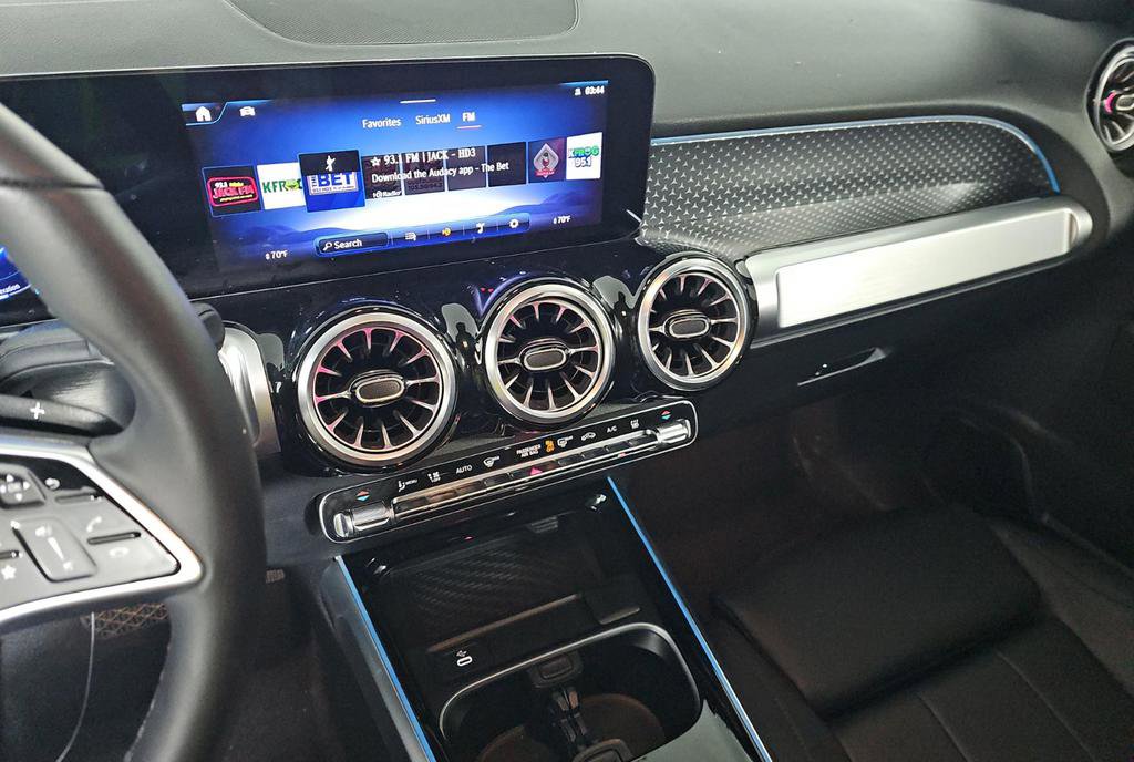 Used 2024 Mercedes-Benz EQB 300 4MATIC w/ Winter Package image 10