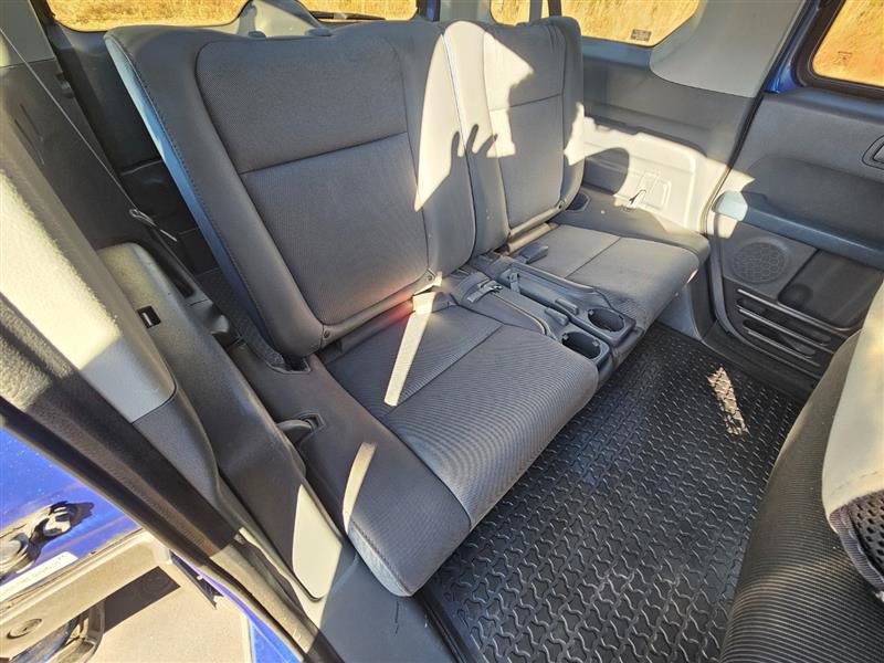 Used 2004 Honda Element EX image 12