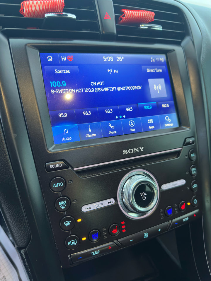 Used 2020 Ford Fusion Titanium image 29