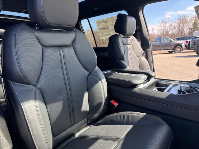New 2026 Jeep Grand Wagoneer Limited w/ Premium Group II AWD/4WD image 29