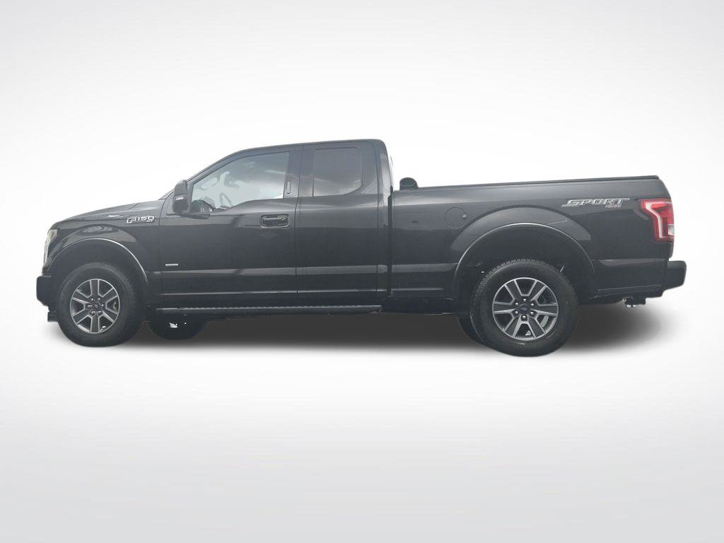 Used 2017 Ford F150 XLT w/ Equipment Group 302A Luxury AWD/4WD image 32
