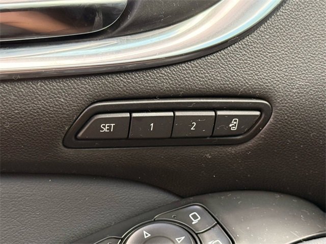 Used 2024 Buick Enclave Premium image 12