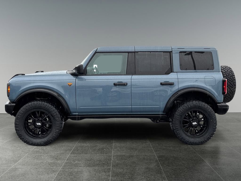 Used 2025 Ford Bronco Badlands AWD/4WD image 4