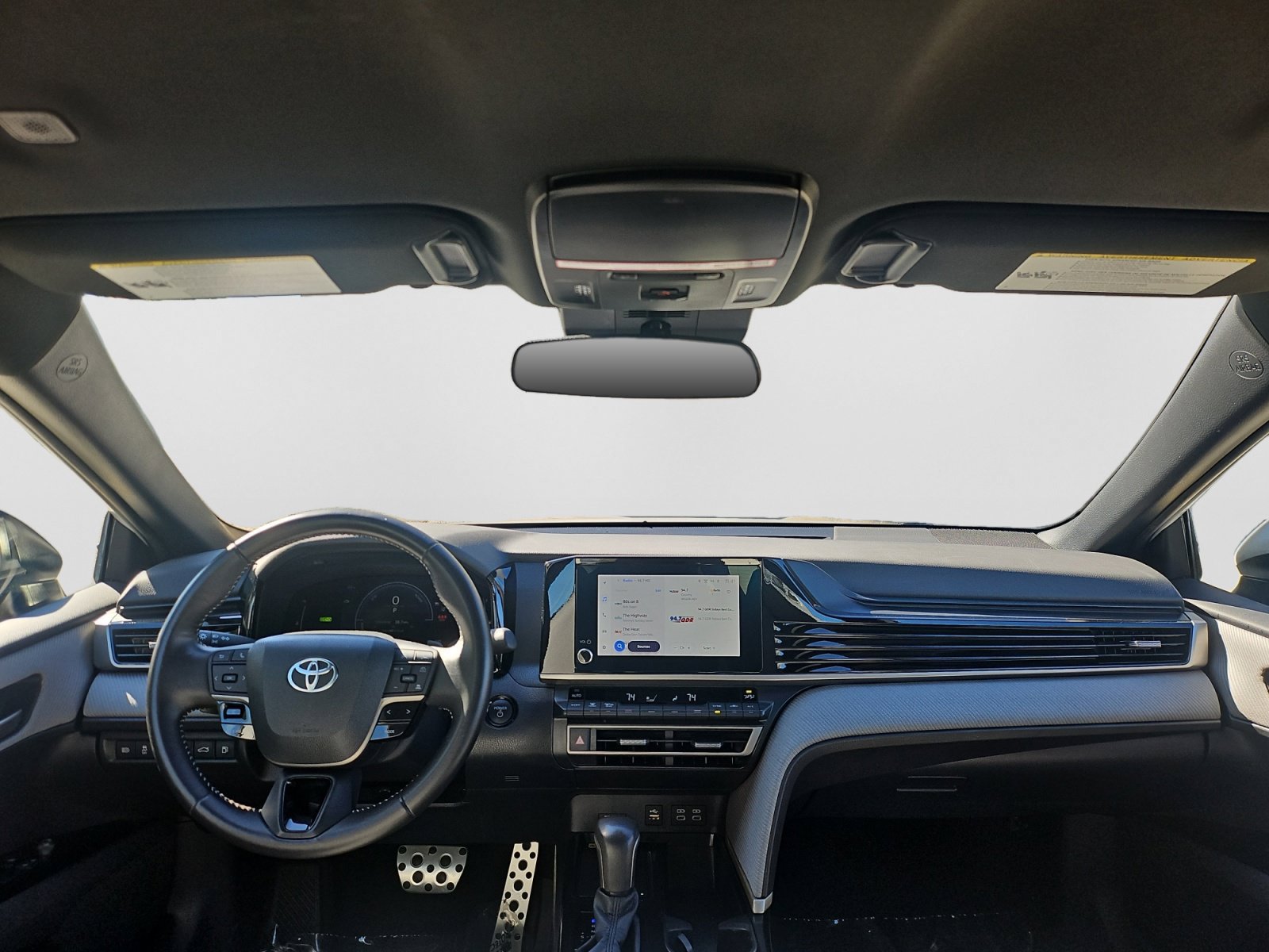 Used 2025 Toyota Camry SE FWD image 37