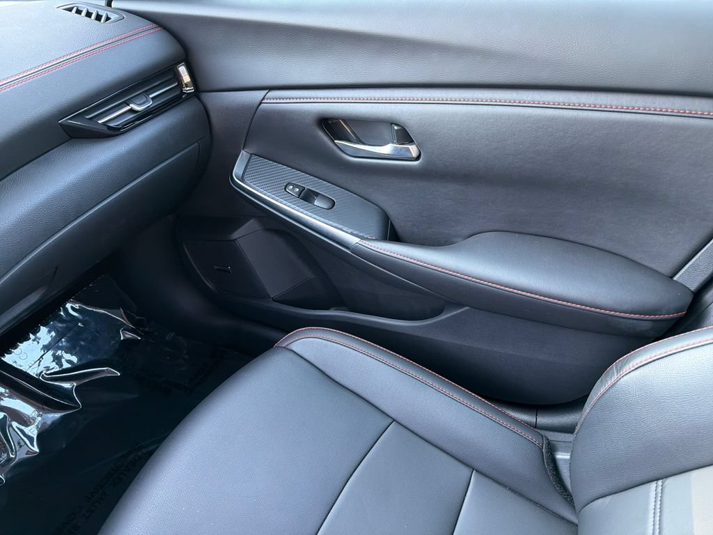 Certified 2024 Nissan Sentra SR w/ SR Premium Package FWD image 31