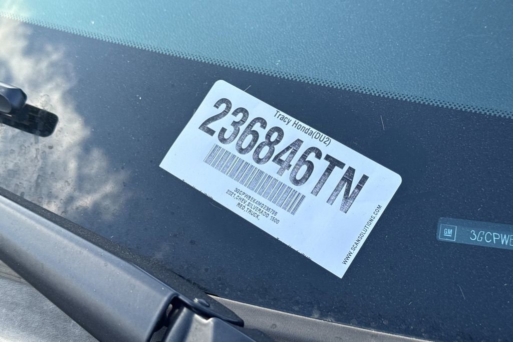 Certified 2025 Honda Pilot Sport image 3