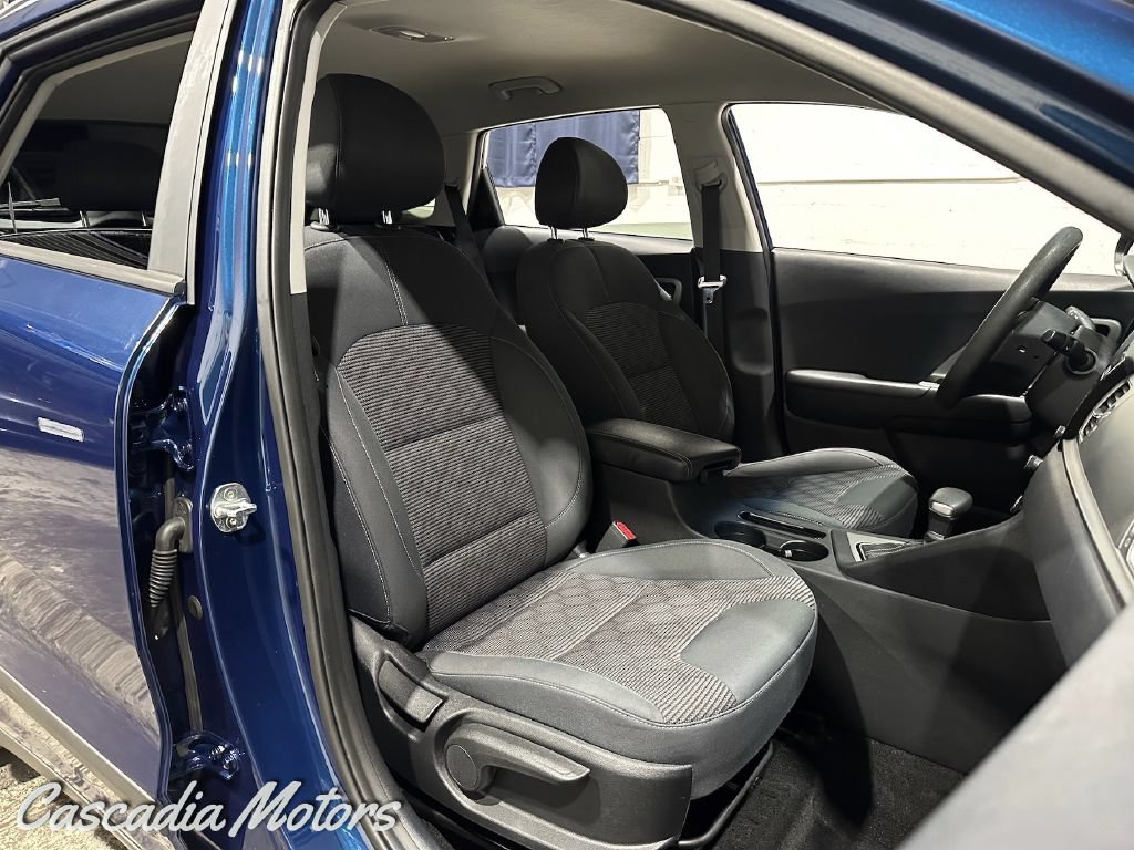 Used 2019 Kia Niro LX FWD image 12
