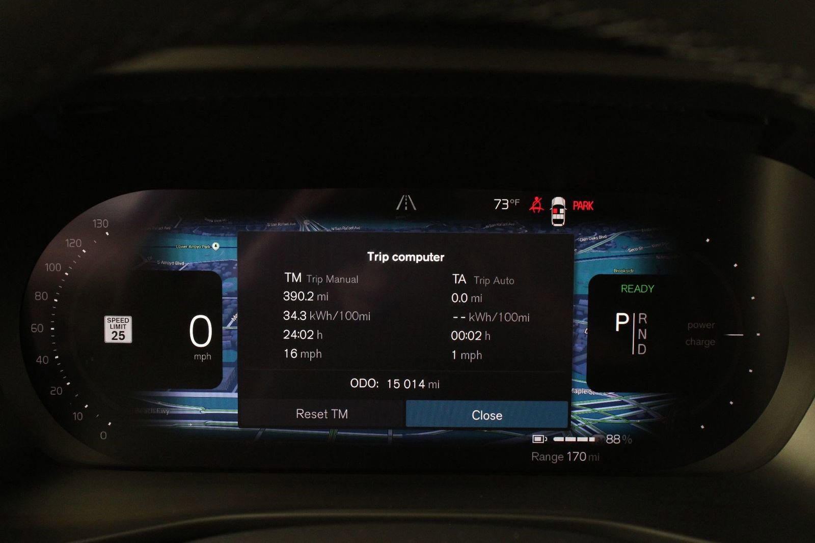 Used 2023 Volvo C40 P8 Recharge Ultimate image 12