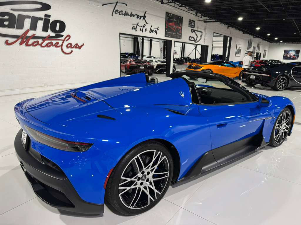 Used 2023 Maserati MC20 Spyder image 7