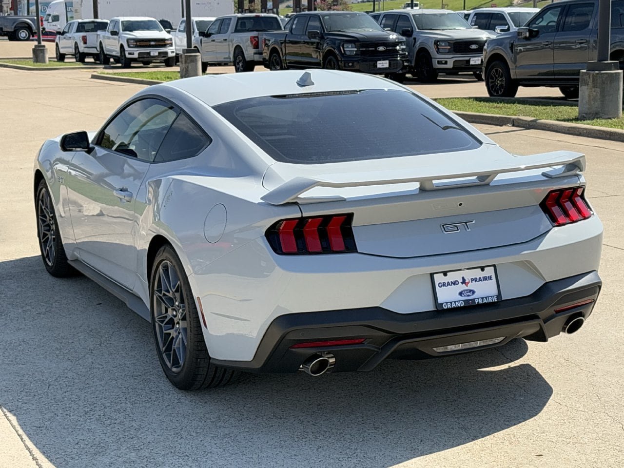 New 2026 Ford Mustang GT w/ GT Performance Package RWD image 5