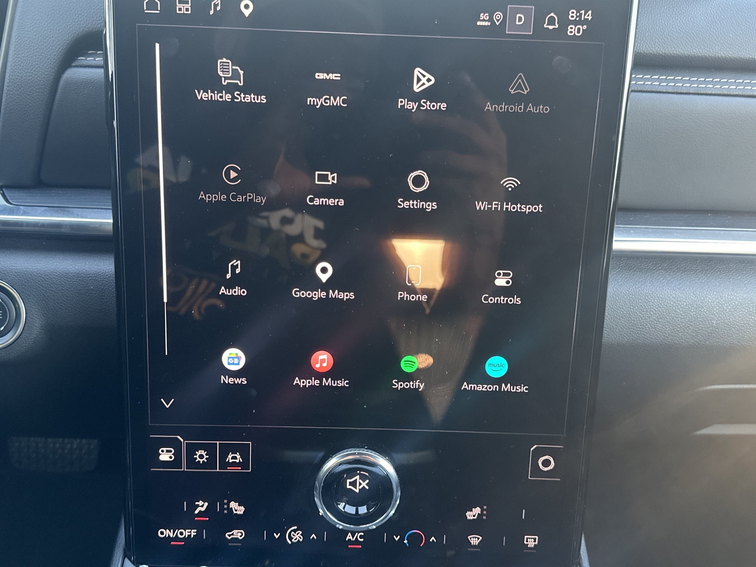 Used 2026 GMC Terrain Elevation w/ Technology Package II AWD/4WD image 28