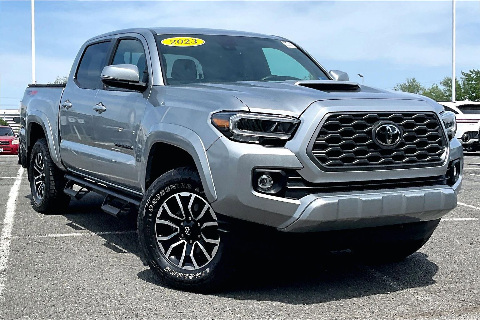 Used 2023 Toyota Tacoma TRD Sport w/ Black Out Package (TMS) AWD/4WD image 2