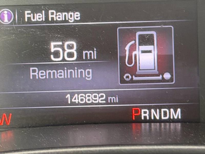 Used 2015 GMC Canyon SLE image 19