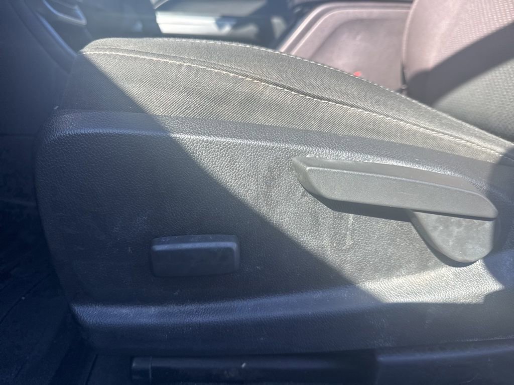 Used 2019 Chevrolet Colorado LT image 9