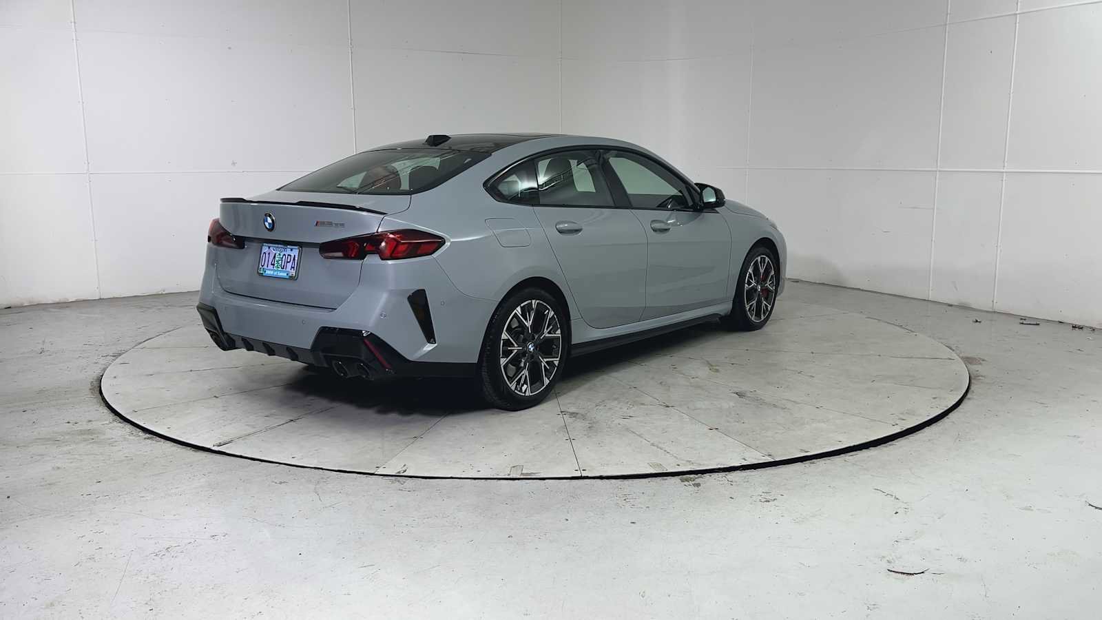 Used 2025 BMW M235i xDrive M235 xDrive w/ Premium Package image 2