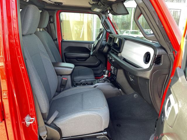 Used 2024 Jeep Wrangler Unlimited Sport AWD/4WD image 28