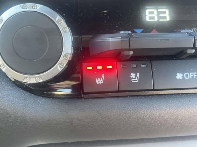 Used 2025 Toyota Tundra Platinum w/ TRD Off-Road Package image 19