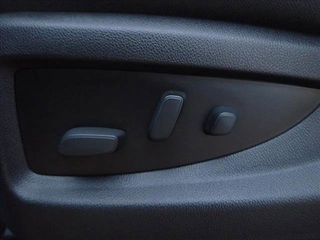 Used 2018 Chevrolet Silverado 1500 LT w/ Texas Edition image 11