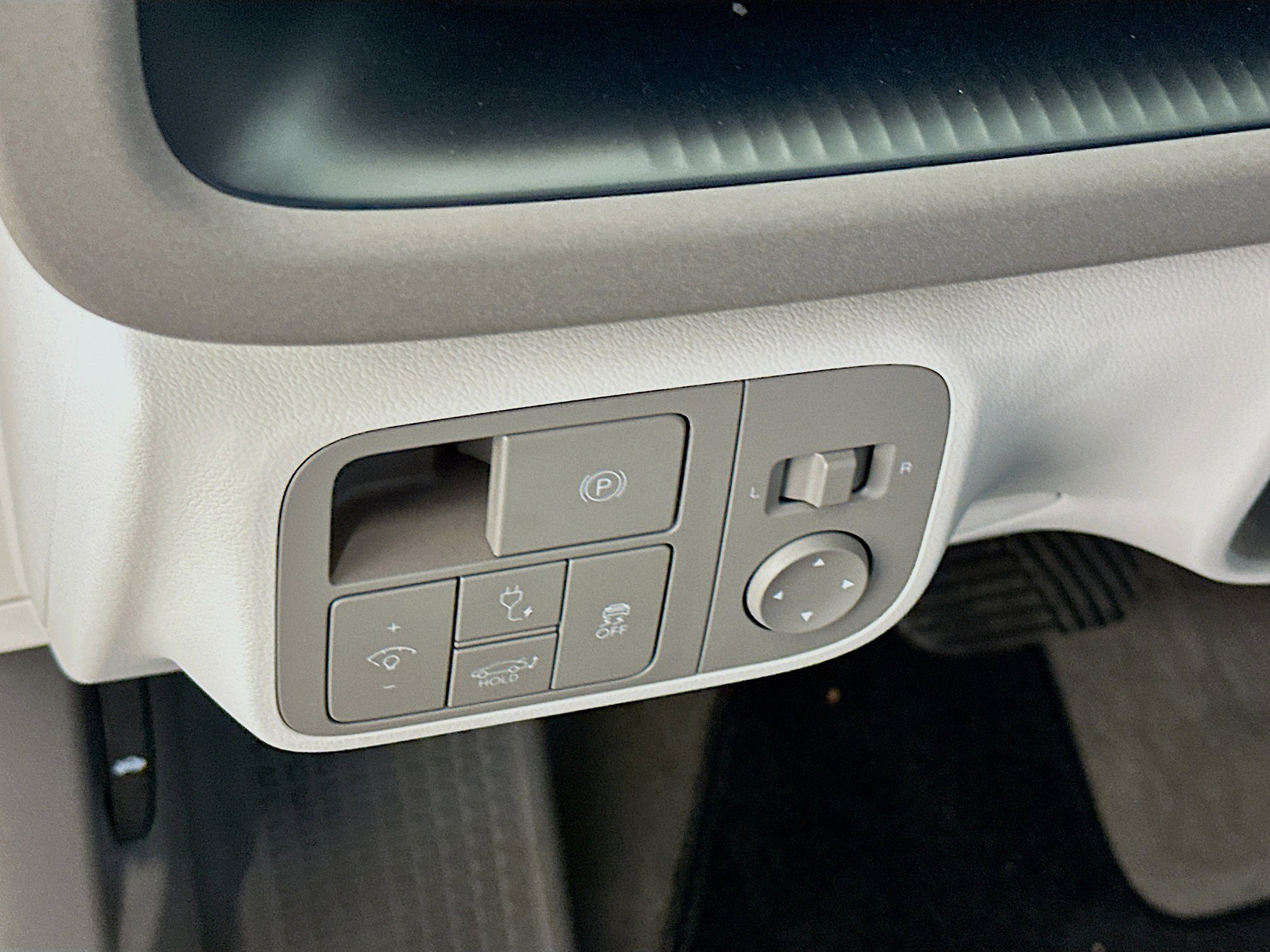 Used 2023 Hyundai Ioniq 6 SEL w/ Cargo Package image 17