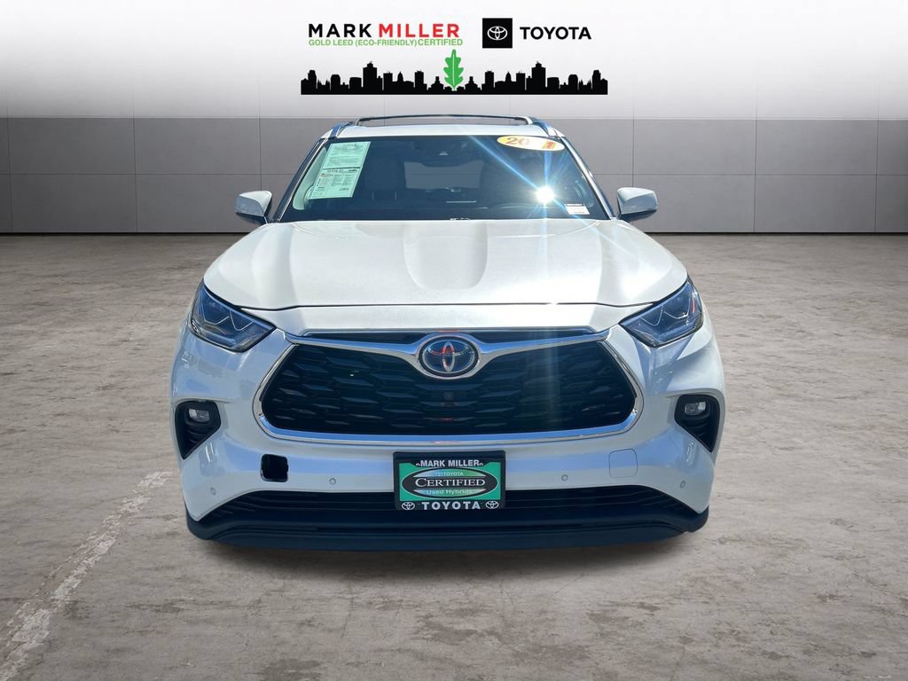 Certified 2021 Toyota Highlander Limited AWD/4WD image 9