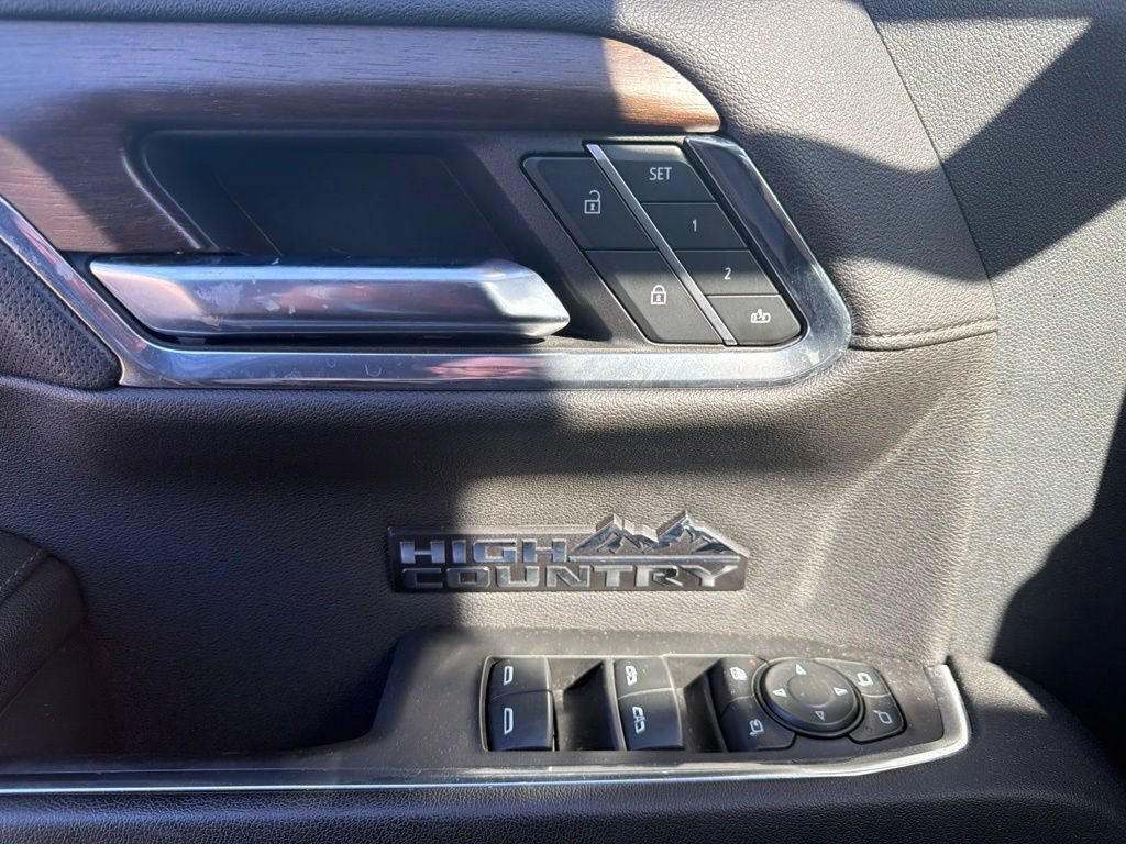 Used 2024 Chevrolet Silverado 1500 High Country w/ High Country Premium Package AWD/4WD image 15