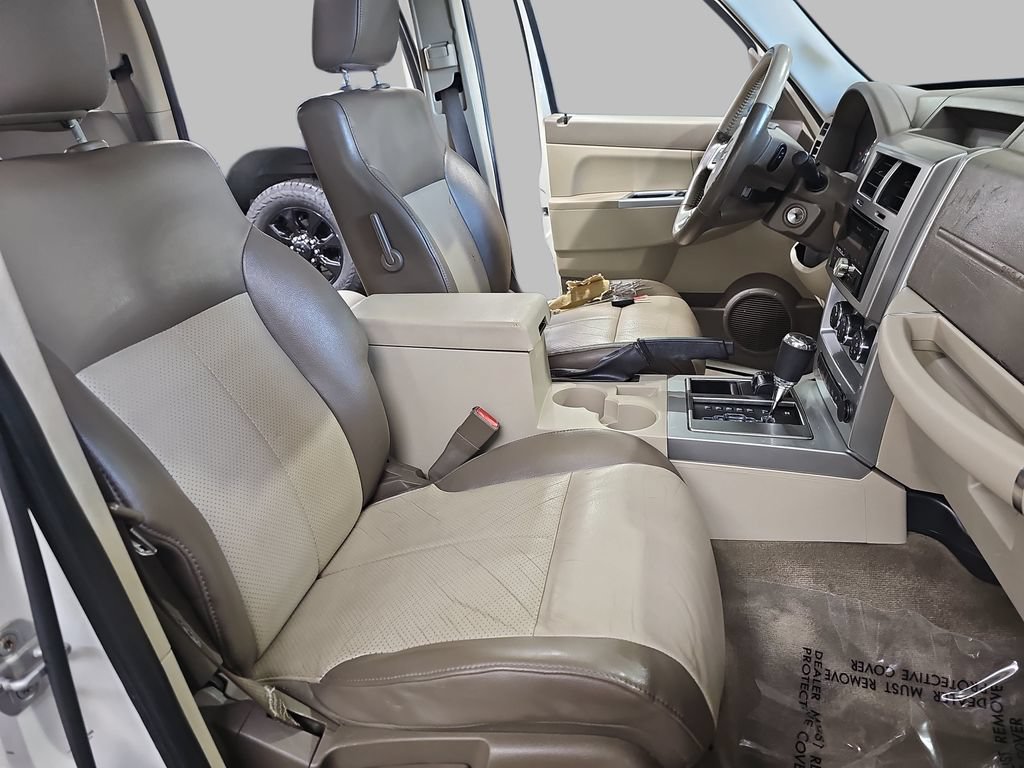 Used 2008 Jeep Liberty Limited w/ Premium Group II AWD/4WD image 13