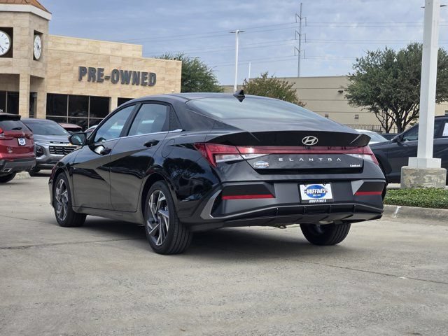 Certified 2026 Hyundai Elantra Limited FWD image 6