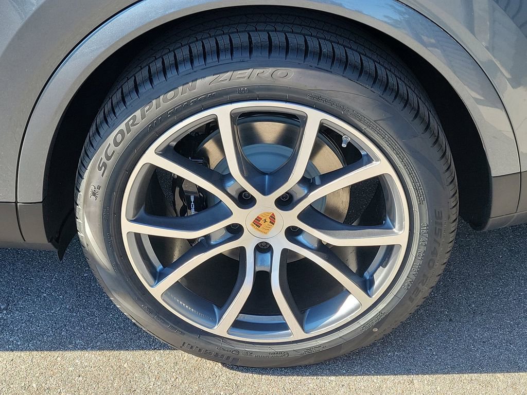 New 2026 Porsche Cayenne image 11