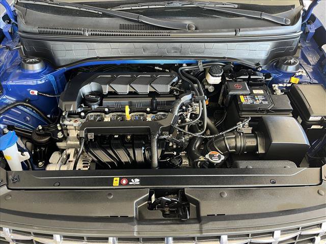 Used 2025 Hyundai Venue SEL image 21