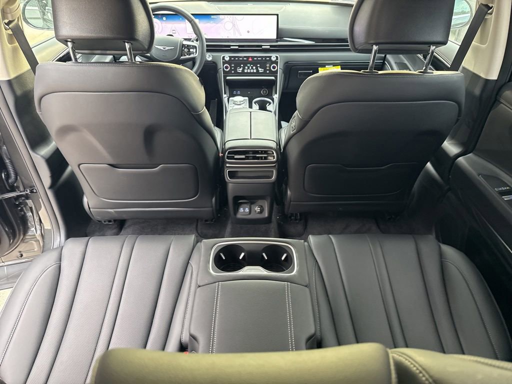 Certified 2025 Genesis GV80 2.5T Standard image 16