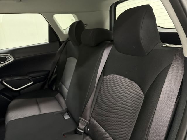 Used 2024 Kia Soul LX w/ Option Group 015 FWD image 16
