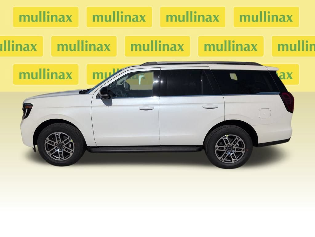 New 2026 Ford Expedition Active RWD image 11