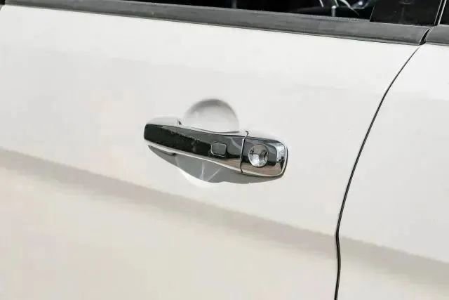 Used 2016 Ford Explorer Limited image 48