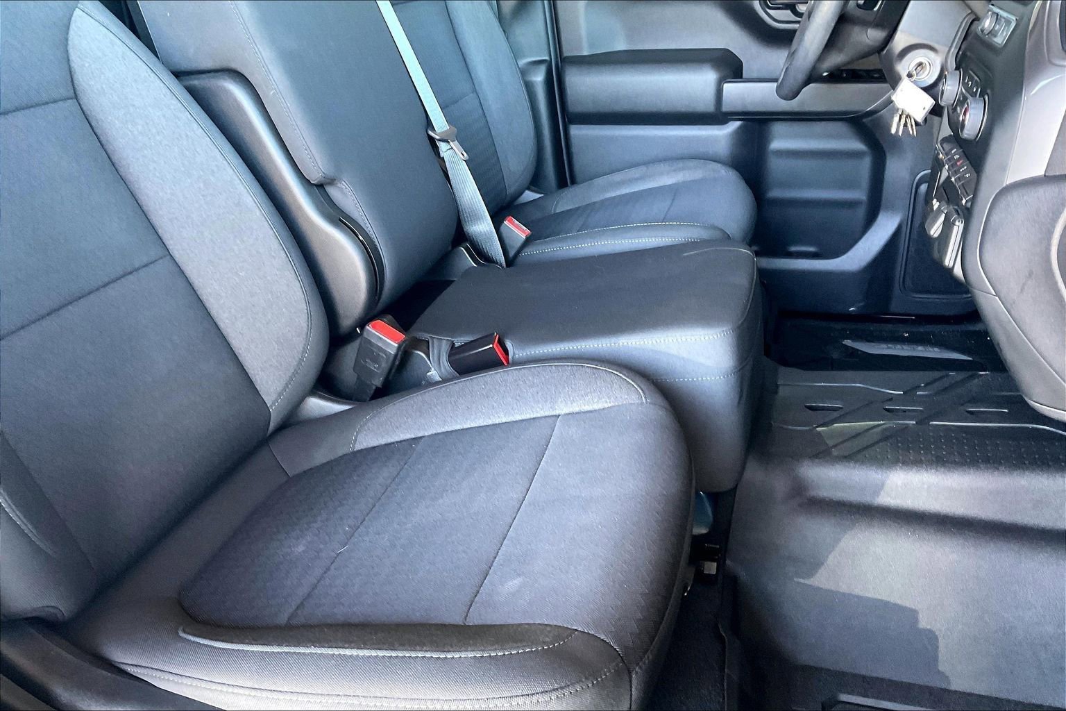Used 2022 Chevrolet Silverado 1500 Custom w/ LPO, Blackout Package AWD/4WD image 22