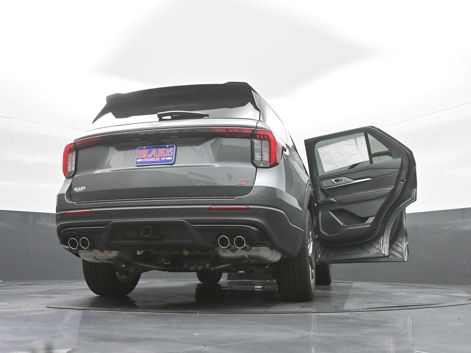 New 2026 Ford Explorer ST image 30