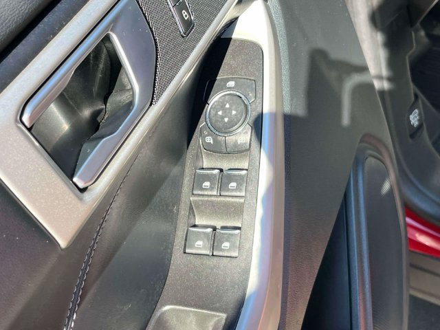Used 2023 Ford Explorer XLT w/ Equipment Group 202A AWD/4WD image 28