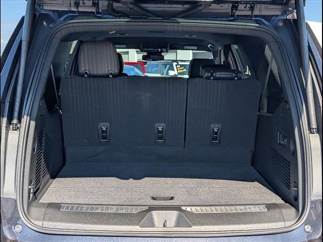 New 2026 Chevrolet Suburban Premier image 17