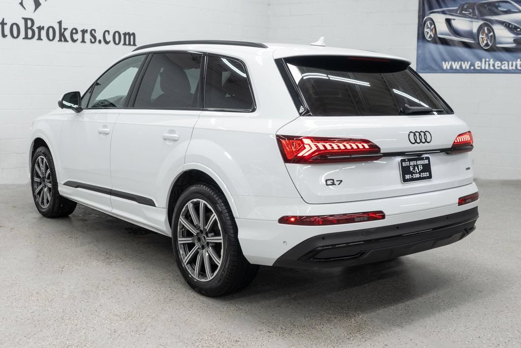 Used 2023 Audi Q7 2.0T Premium Plus w/ Premium Plus Package AWD/4WD image 6