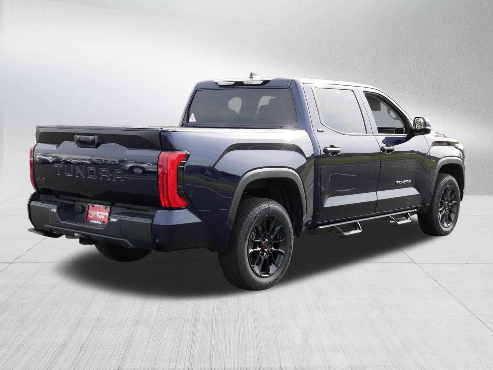 Certified 2024 Toyota Tundra SR5 AWD/4WD image 7
