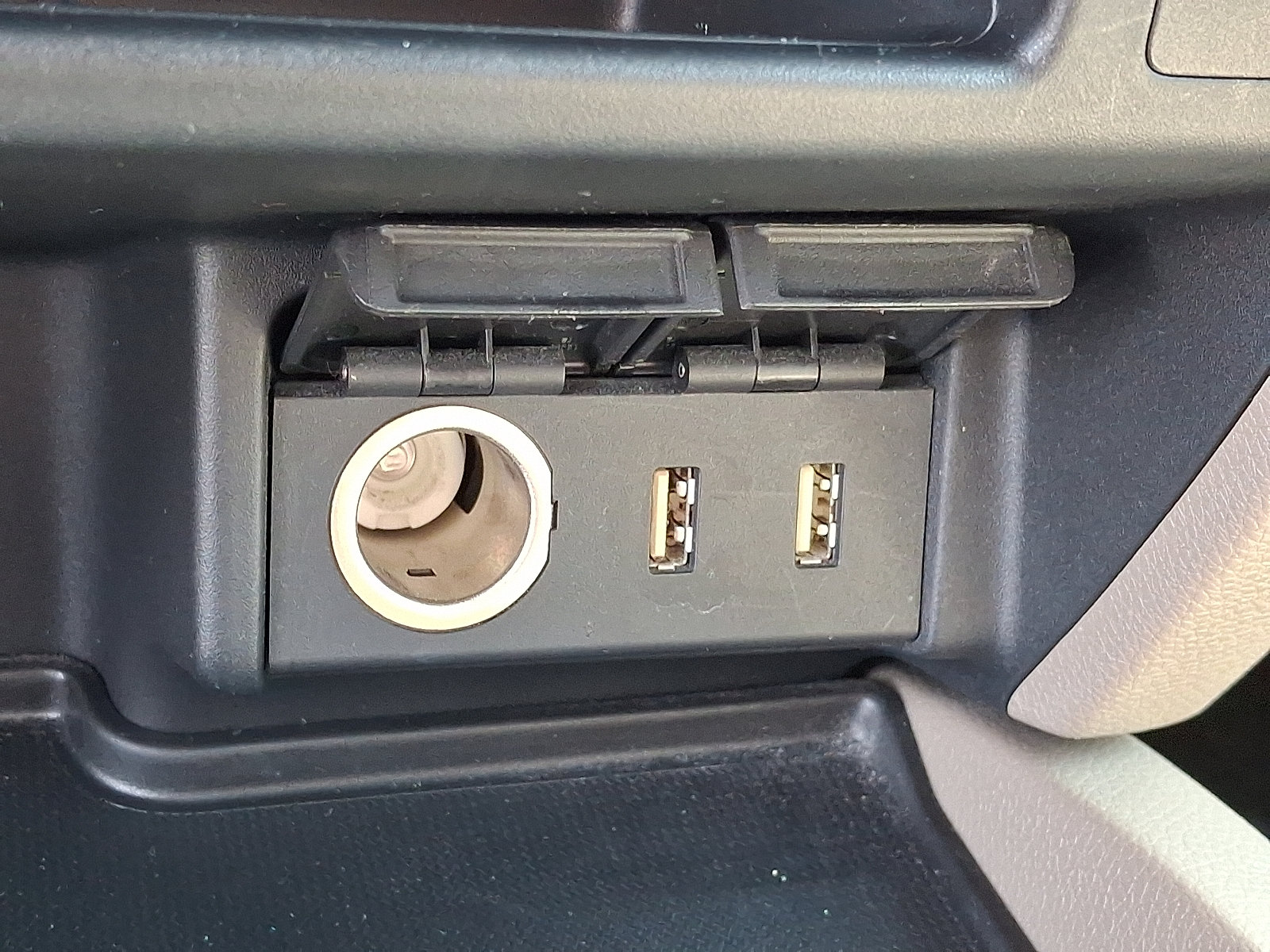 Used 2016 Honda Pilot EX image 25