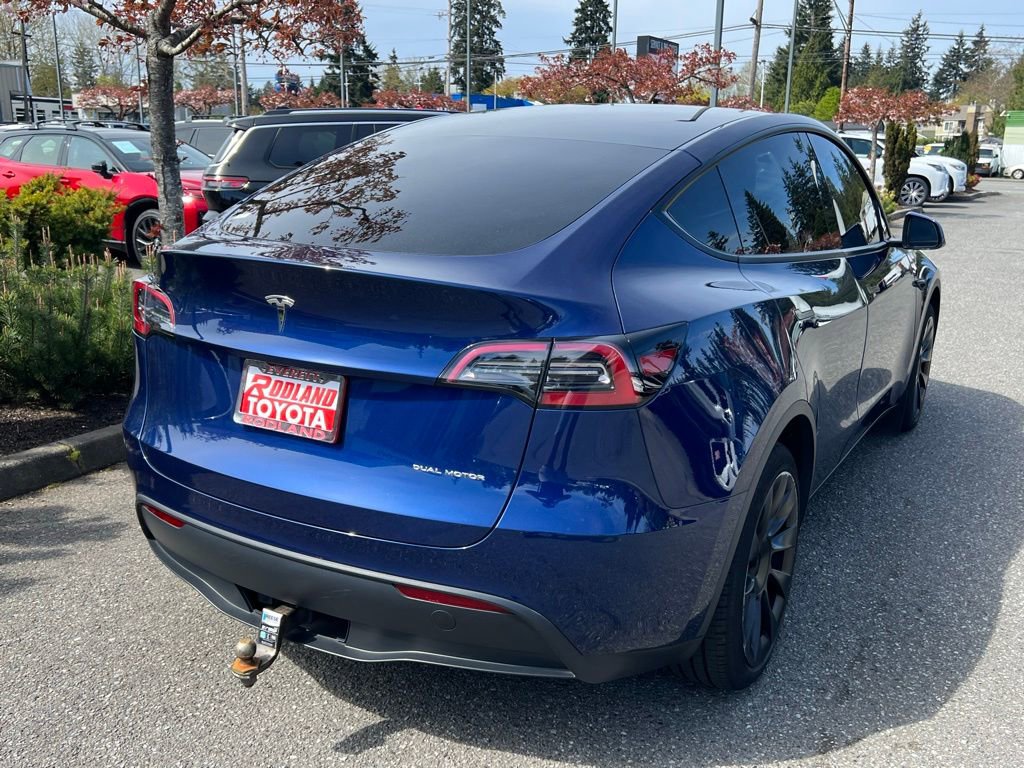 Used 2024 Tesla Model Y Long Range AWD/4WD image 7