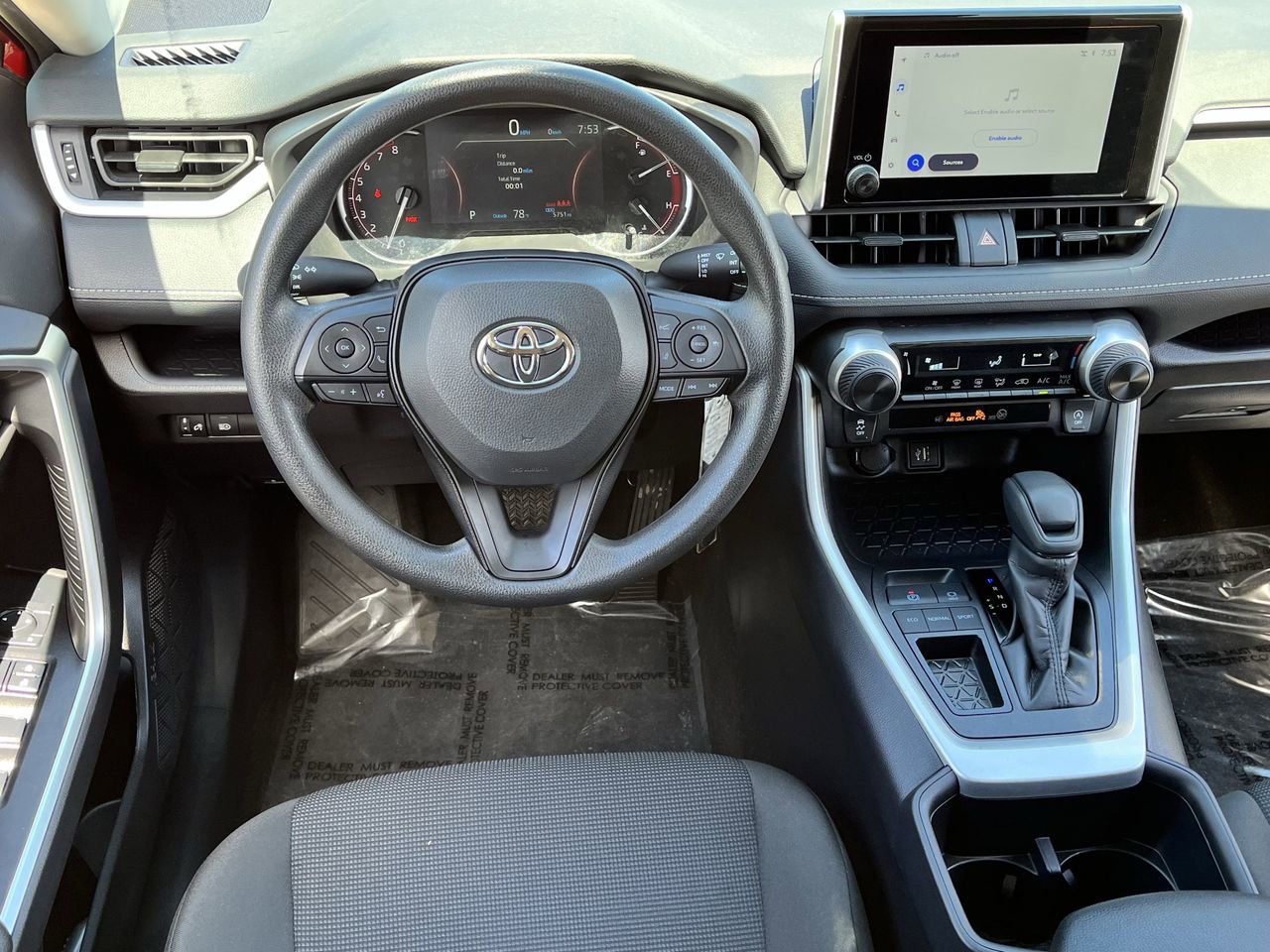 Used 2025 Toyota RAV4 LE image 10