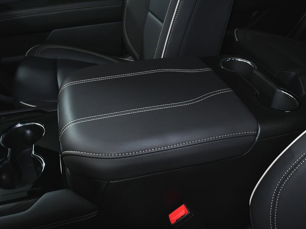 Used 2026 GMC Yukon Elevation w/ LPO, Floor Liner Package AWD/4WD image 43