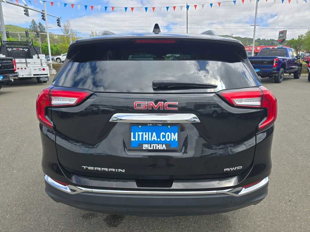 Used 2022 GMC Terrain SLT image 4