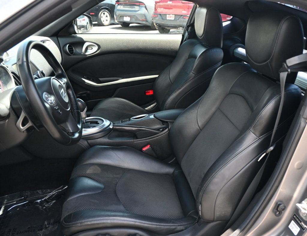 Used 2014 Nissan 370Z Touring w/ Sport Package RWD image 18